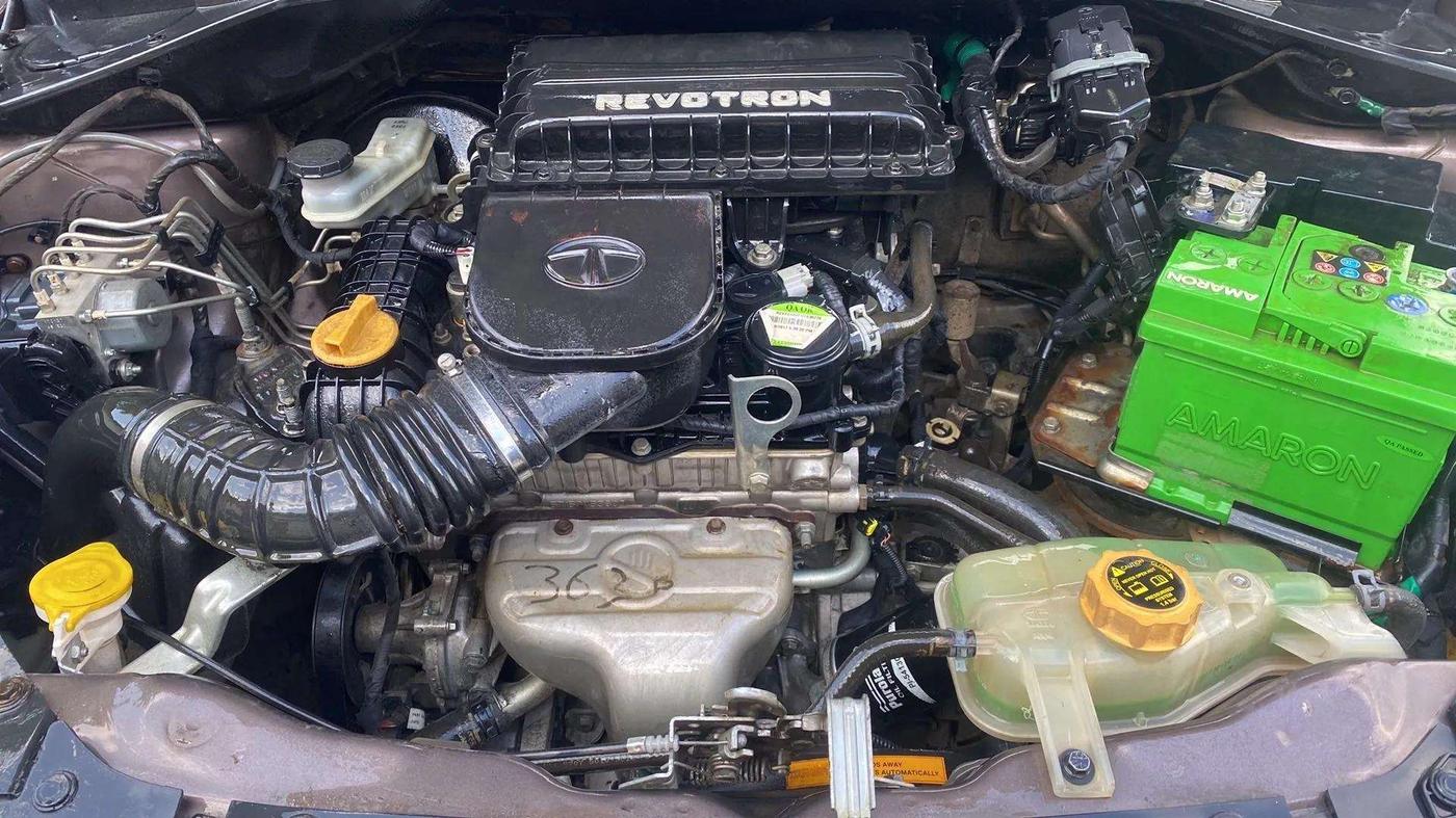 2017 Tata Tiago XZ(O) PETROL, Petrol, Manual, 90,895 km, Open Bonet