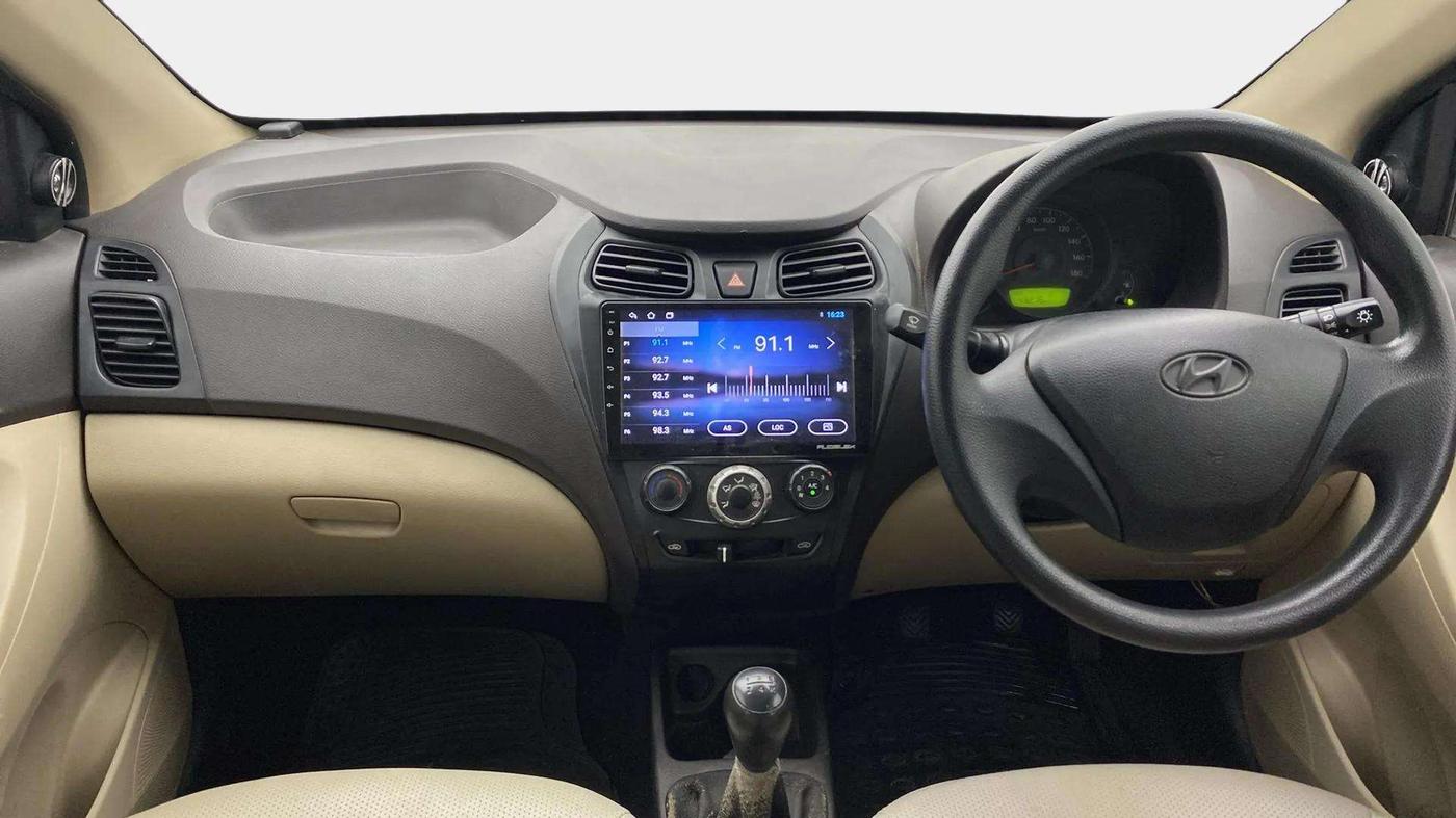 2017 Hyundai Eon ERA +, Petrol, Manual, 43,292 km, Dashboard