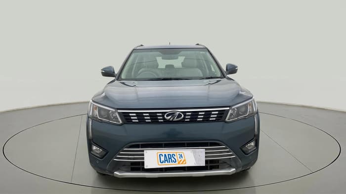 2022 Mahindra XUV300 W8 (O) 1.2 PETROL, Petrol, Manual, 57,874 km, Front