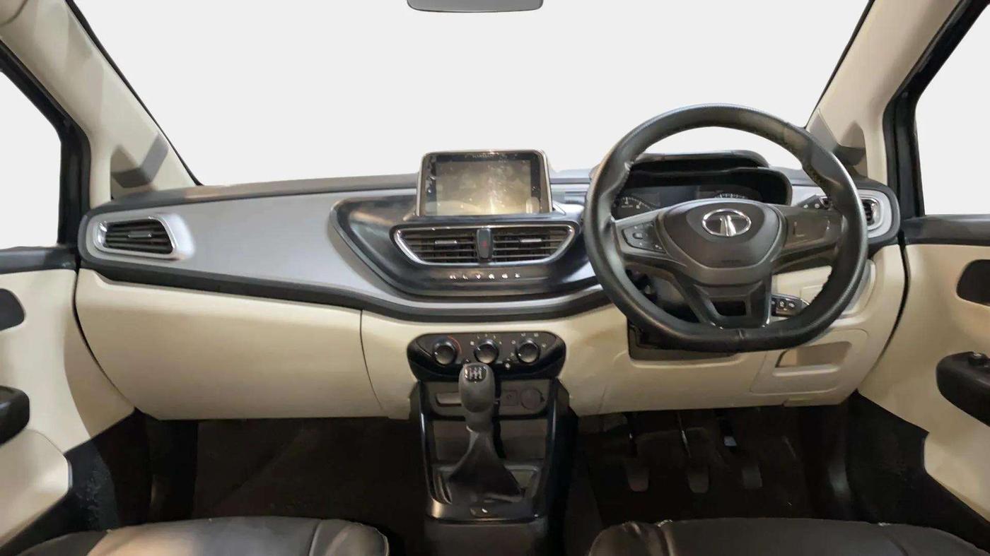 2021 Tata ALTROZ XM PLUS PETROL, Petrol, Manual, 13,923 km, Dashboard