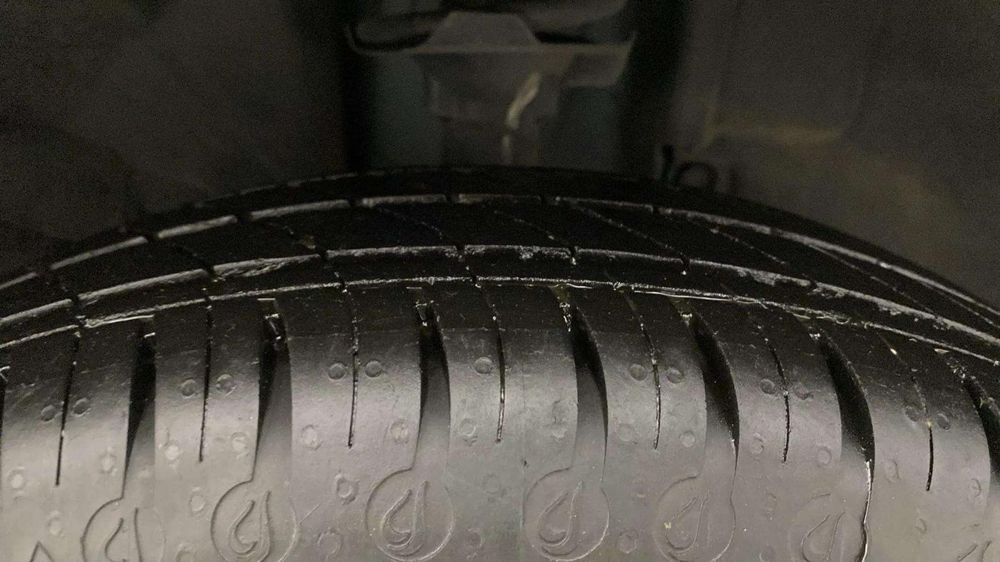 2022 Renault Kwid NEOTECH RXL 0.8, Petrol, Manual, 12,231 km, Right Front Tyre Tread