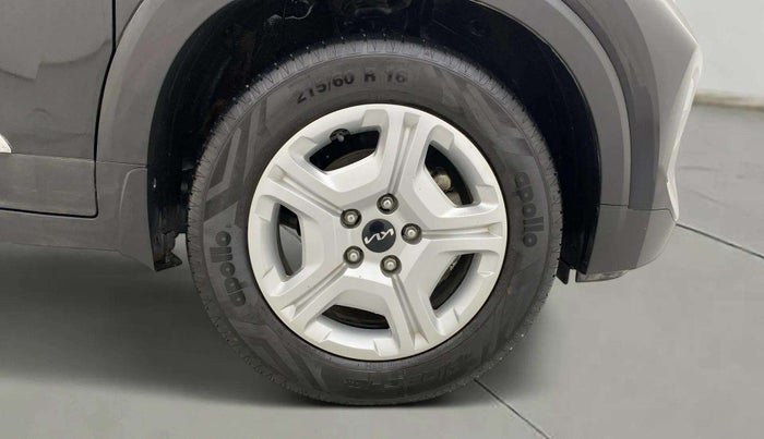 2023 KIA SONET HTK PLUS 1.0 IMT, Petrol, Manual, 26,733 km, Right Front Wheel