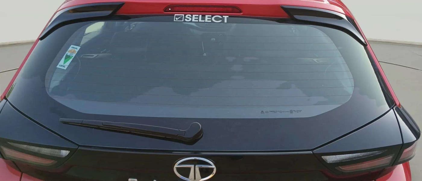 2021 Tata ALTROZ XZ PETROL, Petrol, Manual, 27,543 km, Rear Windshield