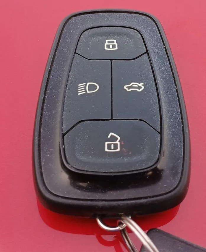 2021 Tata ALTROZ XZ PETROL, Petrol, Manual, 27,543 km, Key Close Up
