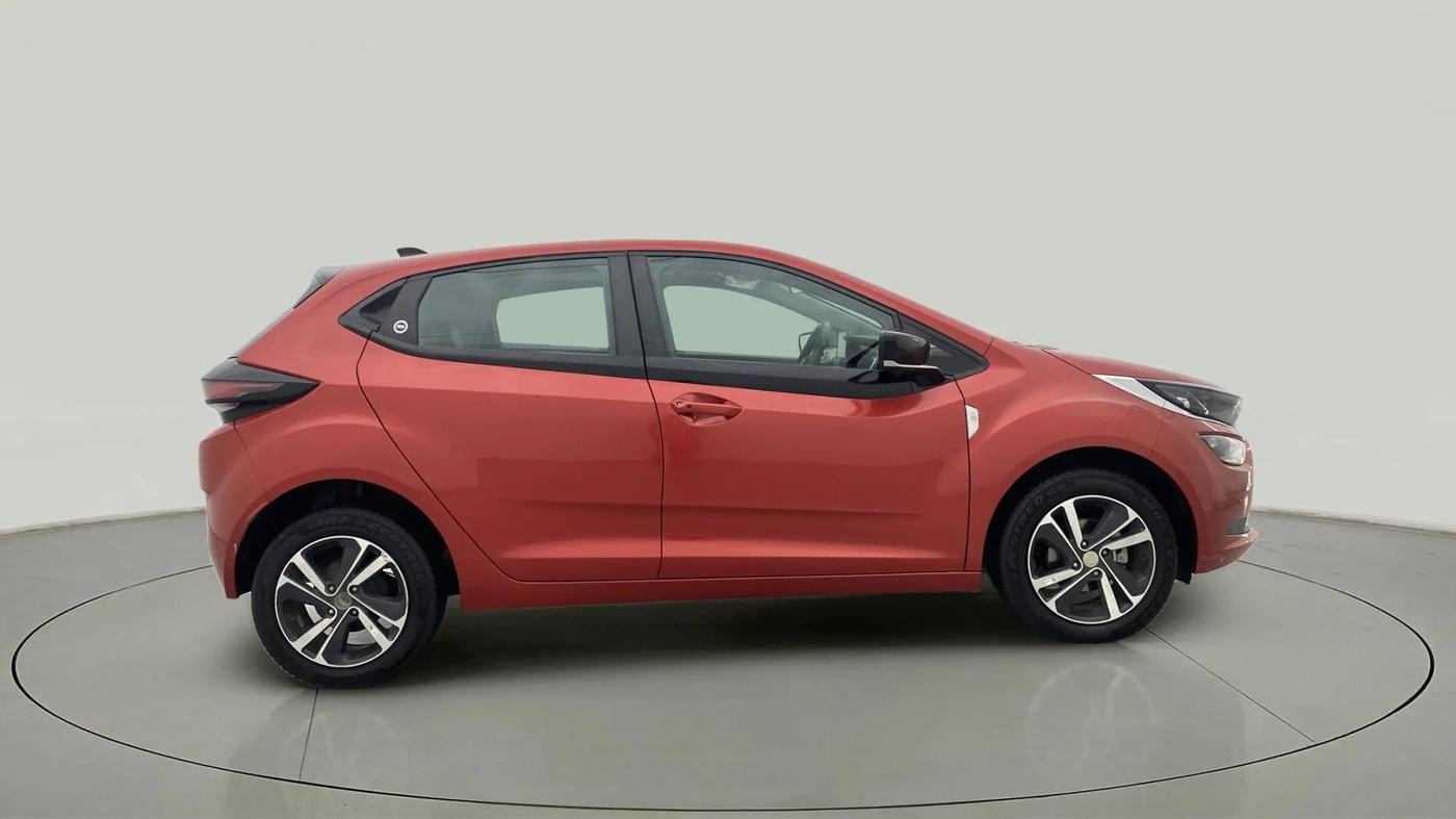 2021 Tata ALTROZ XZ PETROL, Petrol, Manual, 27,543 km, Right Side View
