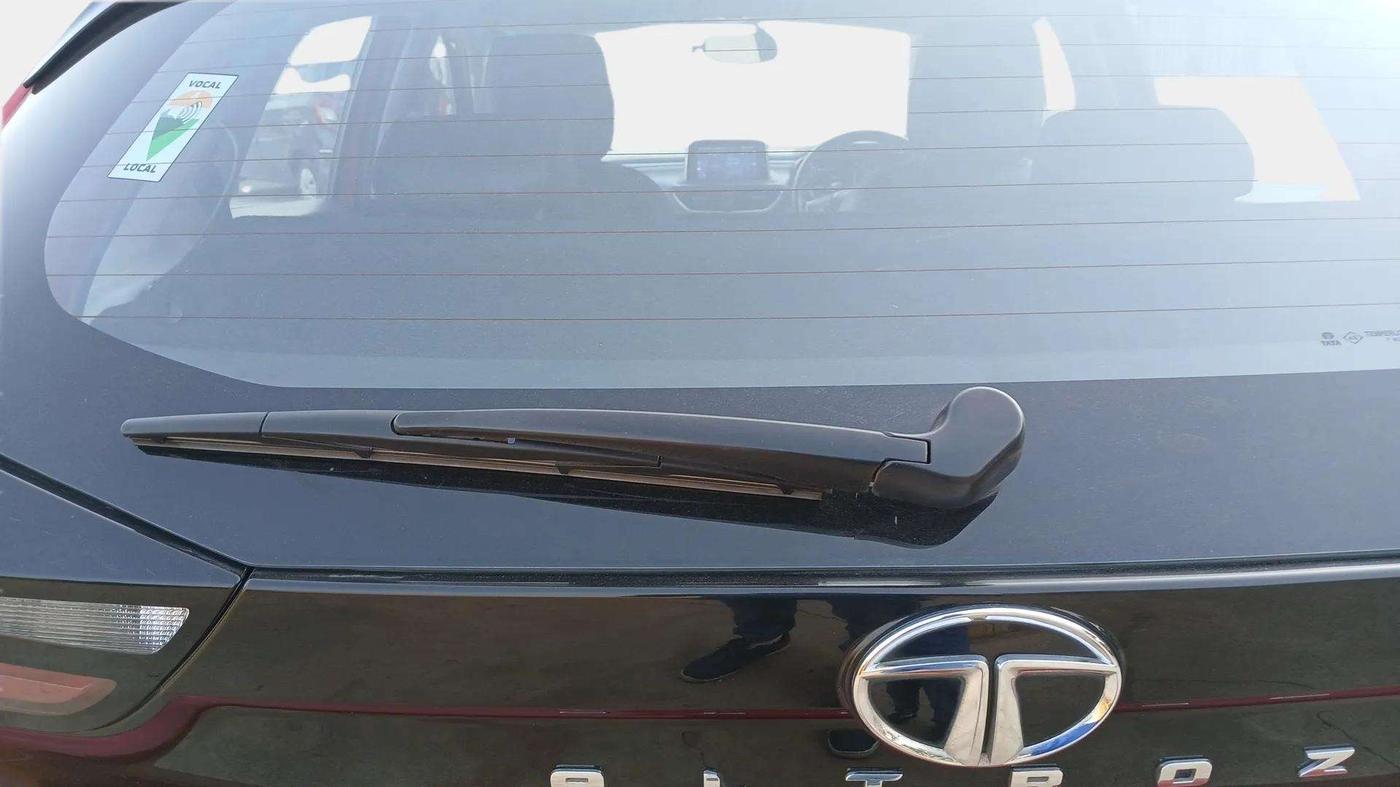 2021 Tata ALTROZ XZ PETROL, Petrol, Manual, 27,543 km, Rear Wiper