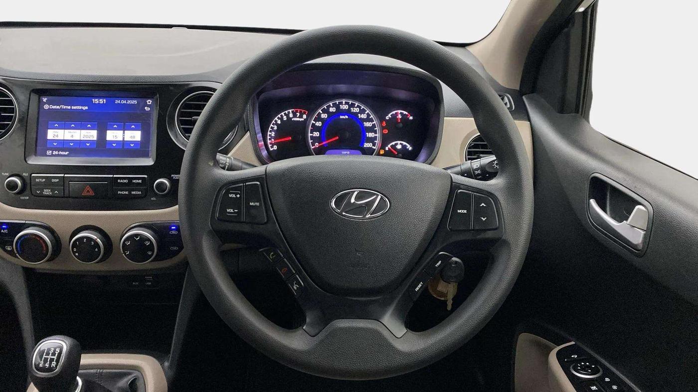 2018 Hyundai Grand i10 SPORTZ 1.2 KAPPA VTVT, Petrol, Manual, 15,535 km, Steering Wheel Close Up