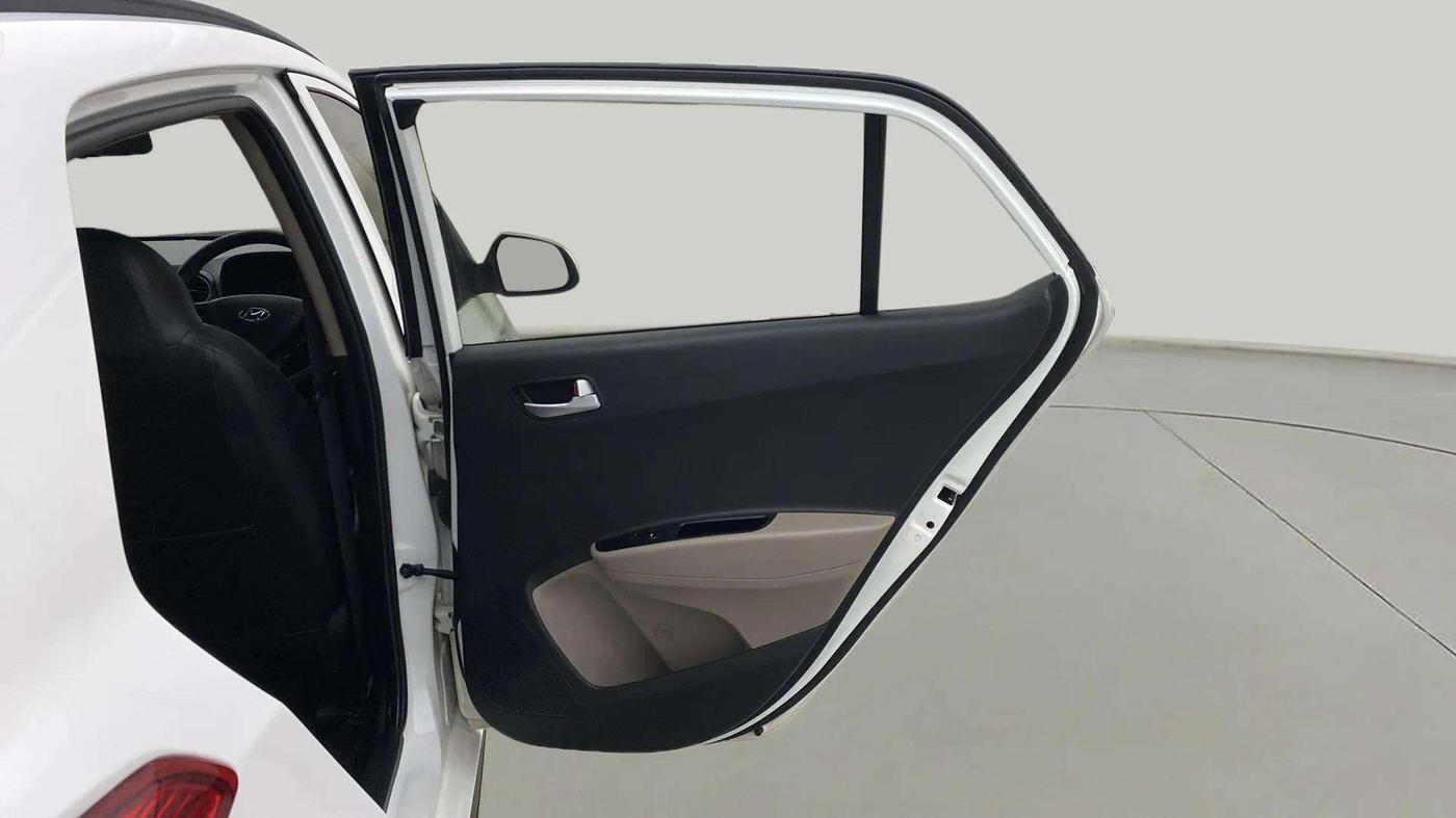 2018 Hyundai Grand i10 SPORTZ 1.2 KAPPA VTVT, Petrol, Manual, 15,535 km, RHS Rear Door