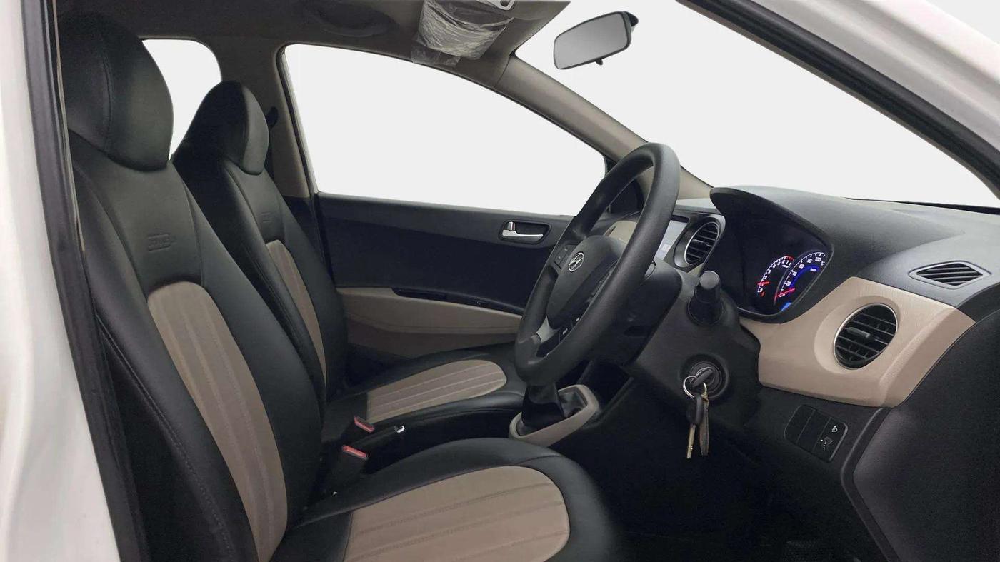 2018 Hyundai Grand i10 SPORTZ 1.2 KAPPA VTVT, Petrol, Manual, 15,535 km, Right Side Front Door Cabin