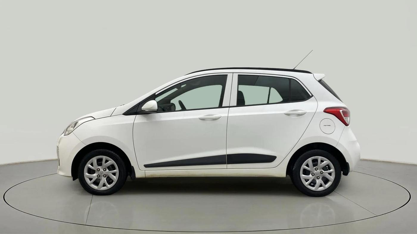 2018 Hyundai Grand i10 SPORTZ 1.2 KAPPA VTVT, Petrol, Manual, 15,535 km, Left Side