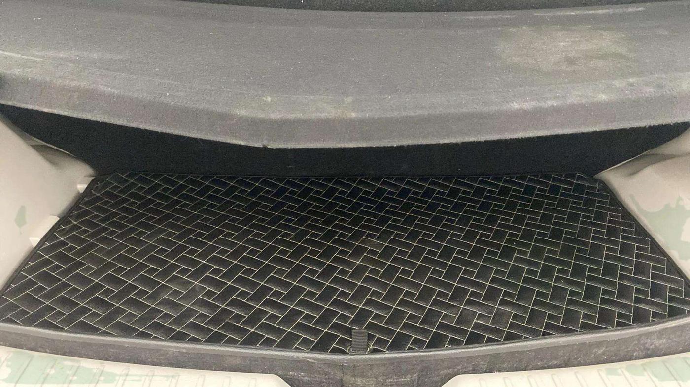 2023 Mahindra XUV300 W6 1.5 Diesel, Diesel, Manual, 61,712 km, Boot Inside