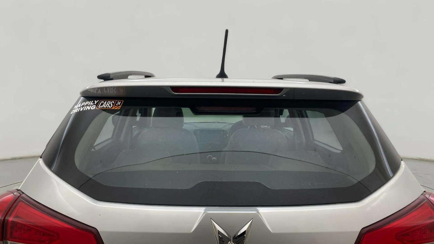 2023 Mahindra XUV300 W6 1.5 Diesel, Diesel, Manual, 61,712 km, Rear Windshield