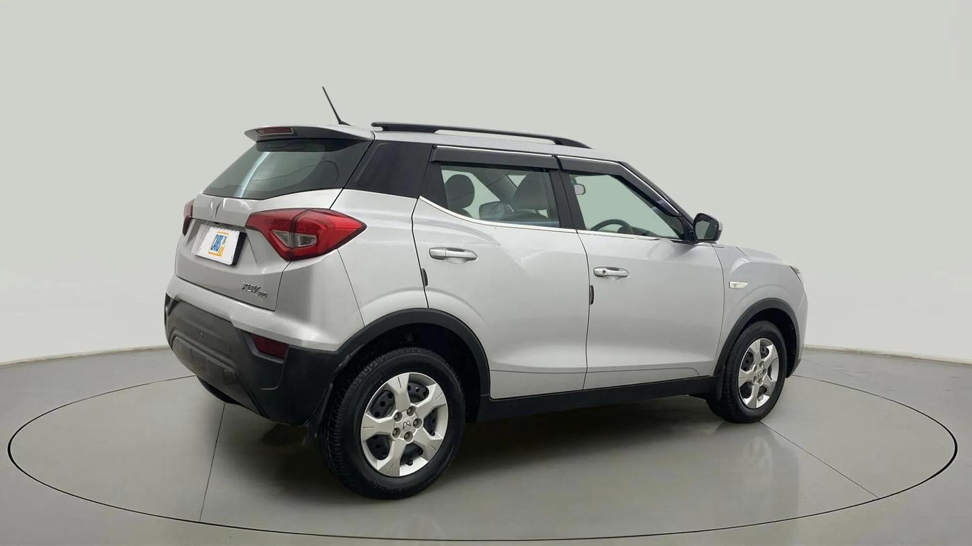 2023 Mahindra XUV300 W6 1.5 Diesel, Diesel, Manual, 61,712 km, Right Back Diagonal