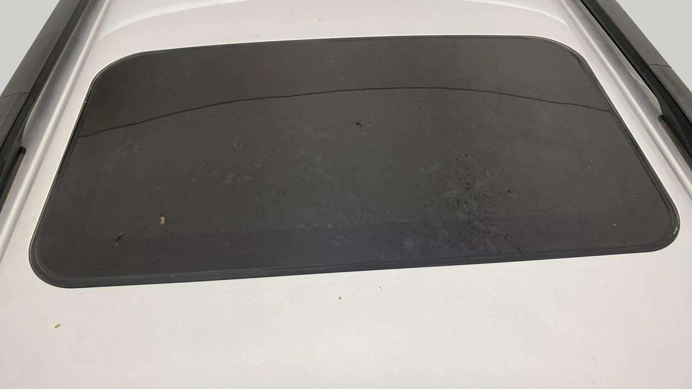 2023 Mahindra XUV300 W6 1.5 Diesel, Diesel, Manual, 61,712 km, Moonroof/ Sunroof