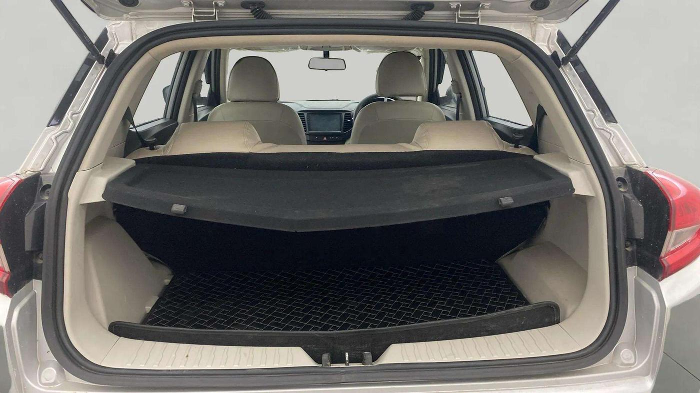 2023 Mahindra XUV300 W6 1.5 Diesel, Diesel, Manual, 61,712 km, Boot Open Zoomed View