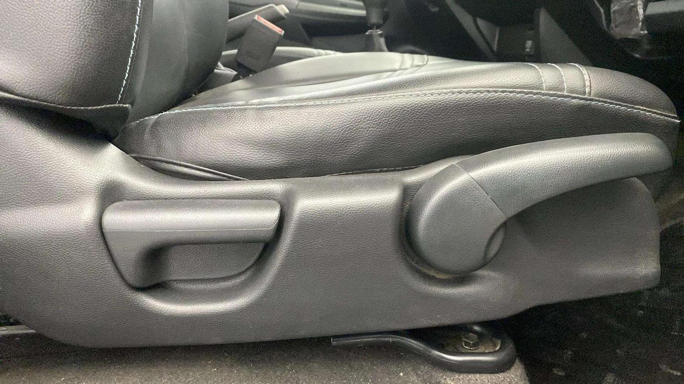 2018 Honda Jazz 1.2L I-VTEC VX, Petrol, Manual, 27,546 km, Driver Side Adjustment Panel