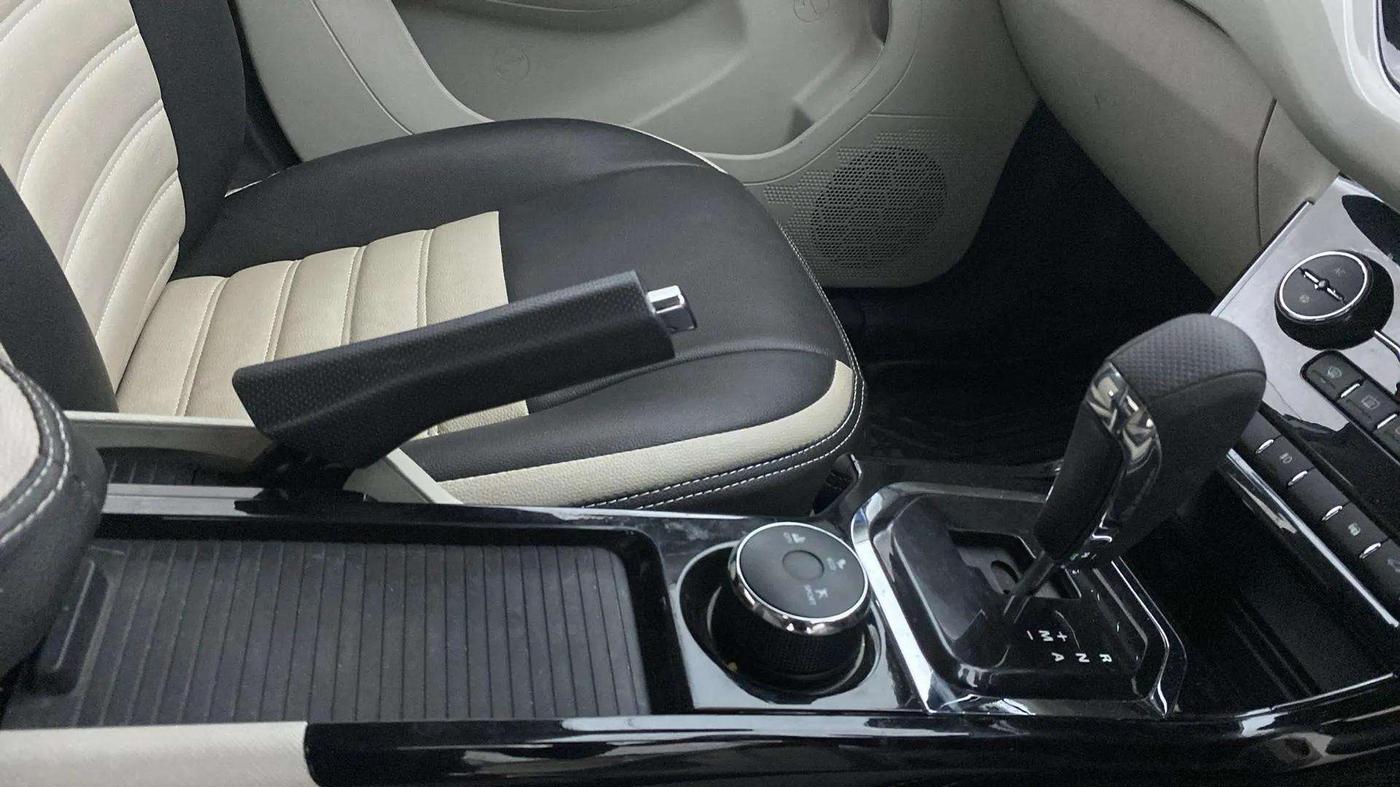 2023 Tata NEXON XZA PLUS SUNROOF PETROL, Petrol, Automatic, 22,759 km, Gear Lever