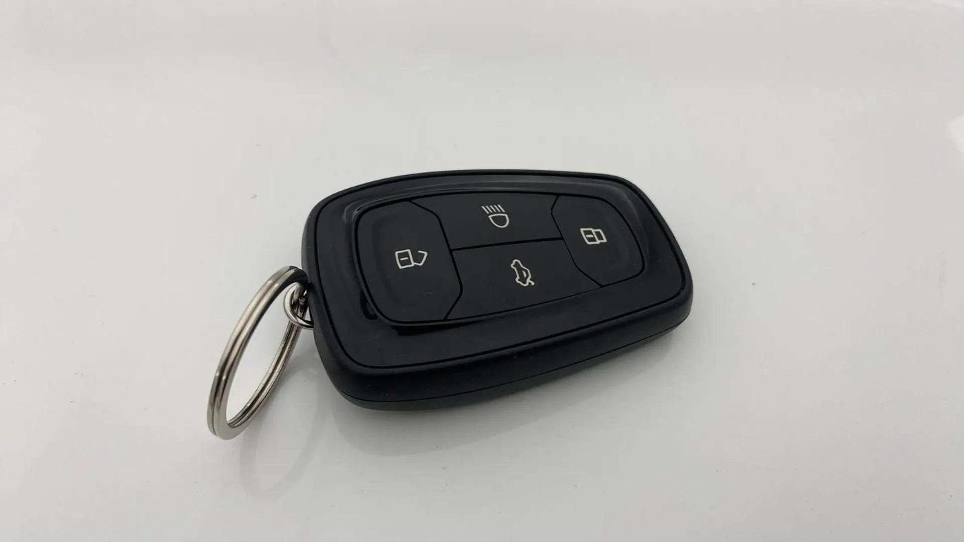 2023 Tata NEXON XZA PLUS SUNROOF PETROL, Petrol, Automatic, 22,759 km, Key Close Up