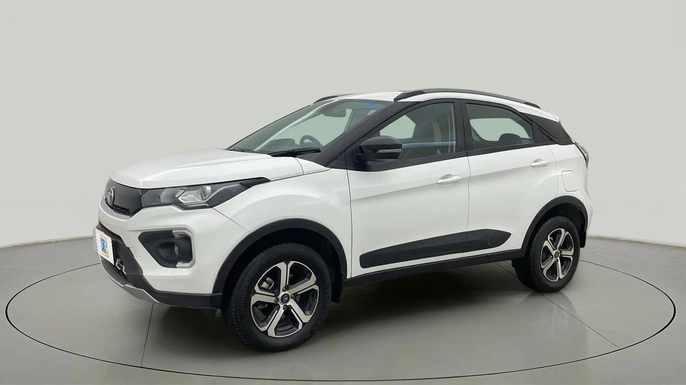 2023 Tata NEXON XZA PLUS SUNROOF PETROL, Petrol, Automatic, 22,759 km, Left Front Diagonal