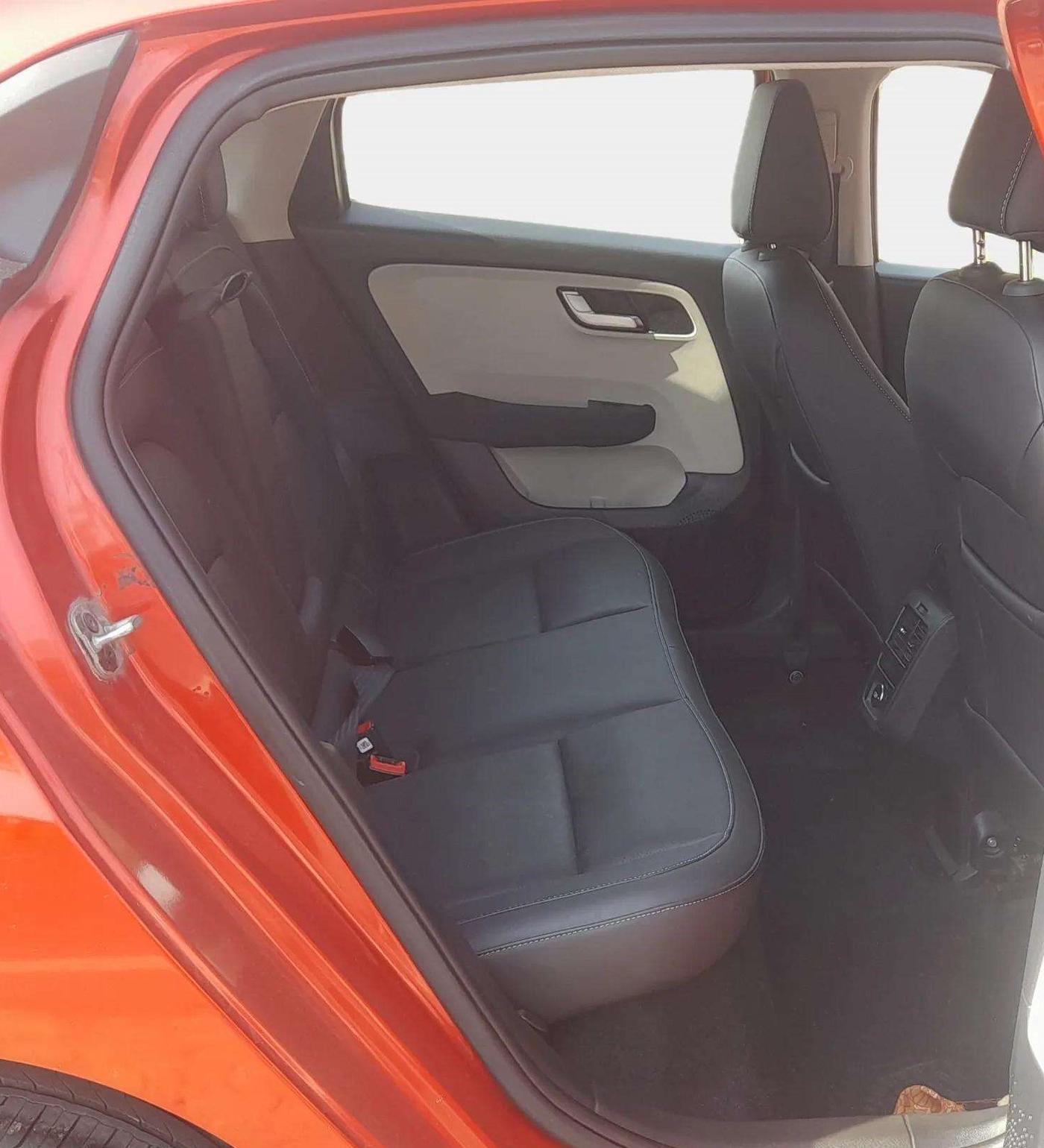 2025 Tata ALTROZ XZA PLUS, Petrol, Automatic, 5,210 km, Right Side Rear Door Cabin