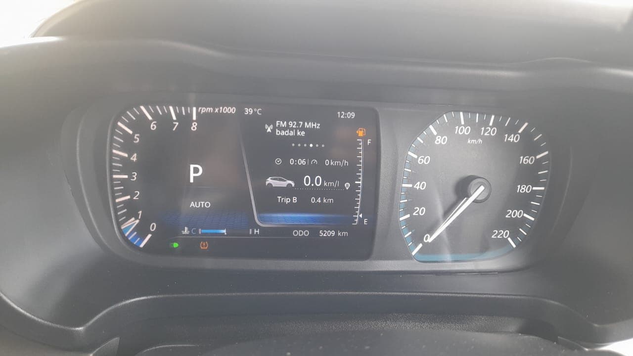 2025 Tata ALTROZ XZA PLUS, Petrol, Automatic, 5,210 km, Odometer Image