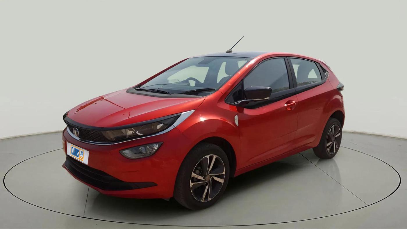 2025 Tata ALTROZ XZA PLUS, Petrol, Automatic, 5,210 km, Left Front Diagonal