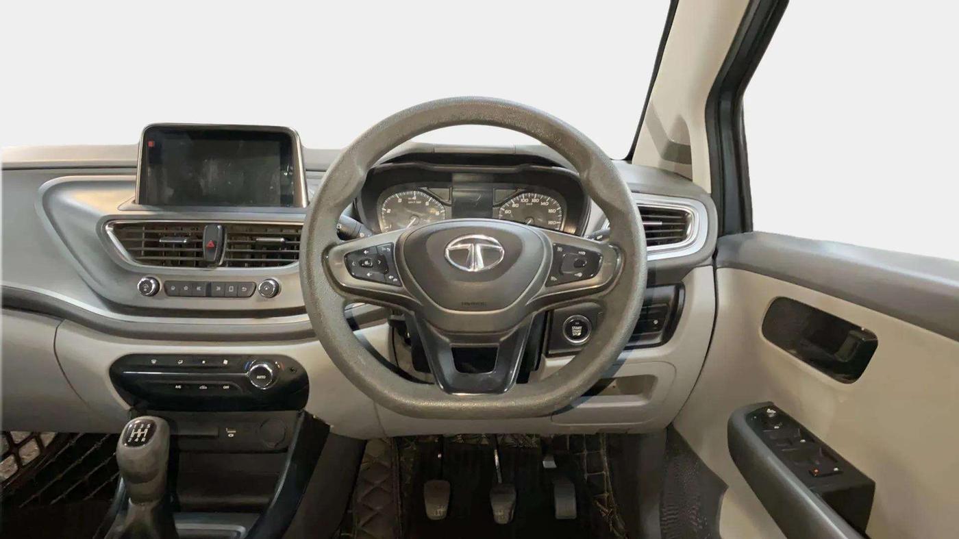 2020 Tata ALTROZ XT PETROL, Petrol, Manual, 44,987 km, Steering Wheel Close Up