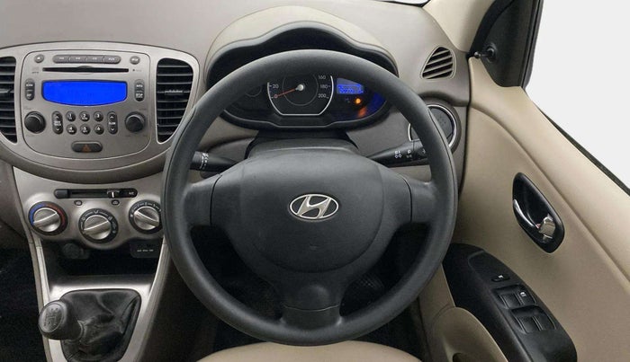 2015 Hyundai i10 SPORTZ 1.1, Petrol, Manual, 25,060 km, Steering Wheel Close Up