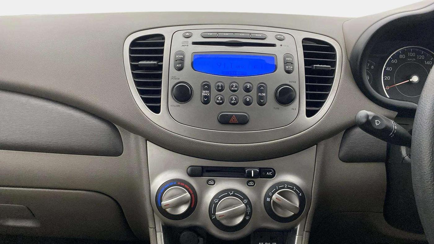 2015 Hyundai i10 SPORTZ 1.1, Petrol, Manual, 25,060 km, Air Conditioner