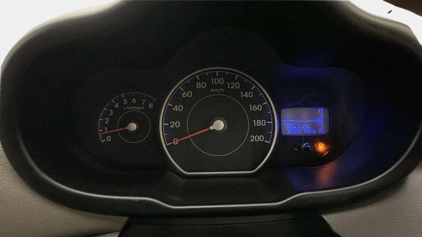2015 Hyundai i10 SPORTZ 1.1, Petrol, Manual, 25,060 km, Odometer Image