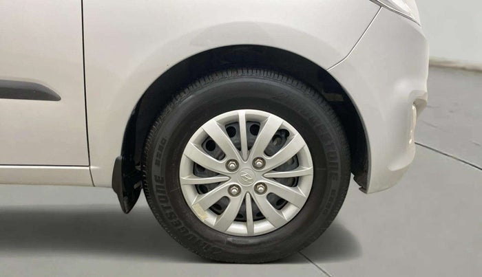2015 Hyundai i10 SPORTZ 1.1, Petrol, Manual, 25,060 km, Right Front Wheel