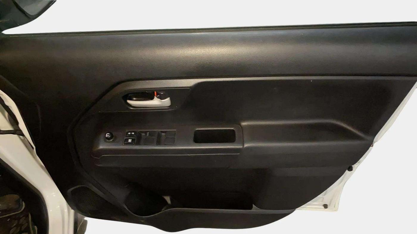 2023 Maruti New Wagon-R VXI 1.0, Petrol, Manual, 30,113 km, Driver Side Door Panels Control