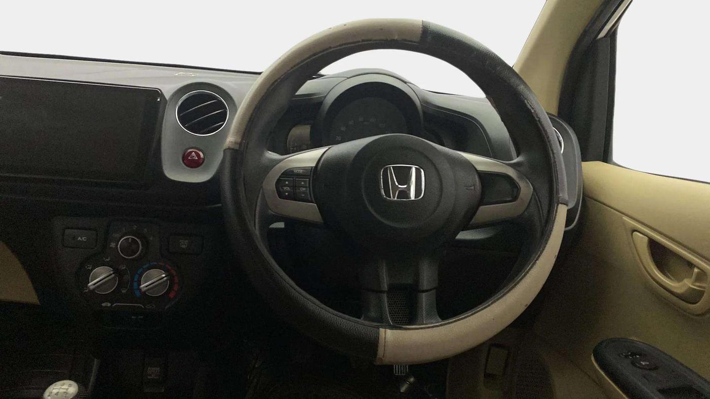 2015 Honda Brio S MT, Petrol, Manual, 53,760 km, Steering Wheel Close Up