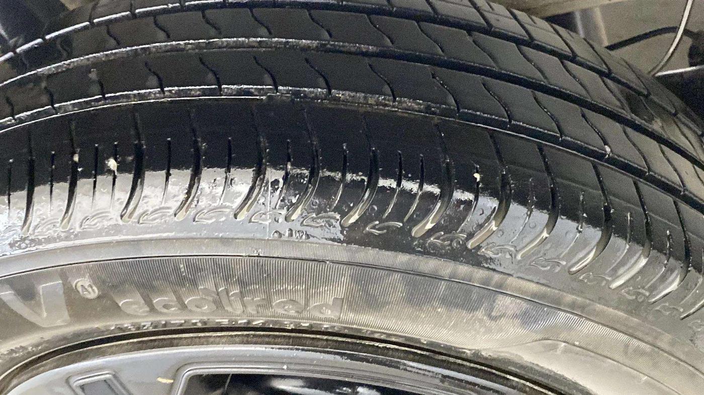 2021 Maruti S PRESSO VXI+, Petrol, Manual, 23,786 km, Left Front Tyre Tread