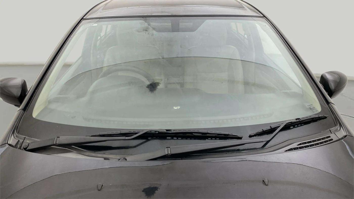 2019 Maruti Ciaz ALPHA  AT 1.5 SHVS PETROL, Petrol, Automatic, 41,978 km, Front Windshield