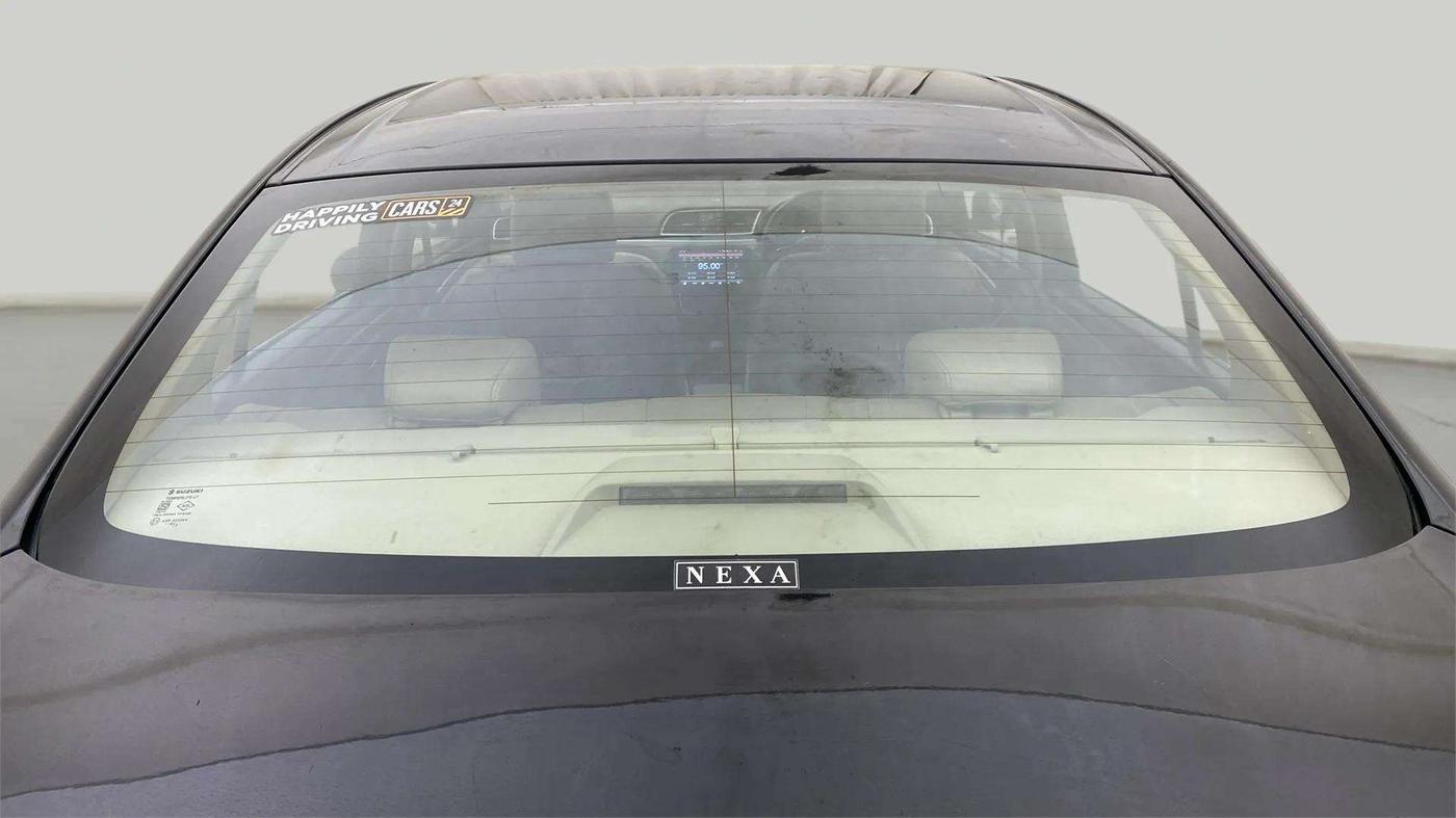 2019 Maruti Ciaz ALPHA  AT 1.5 SHVS PETROL, Petrol, Automatic, 41,978 km, Rear Windshield