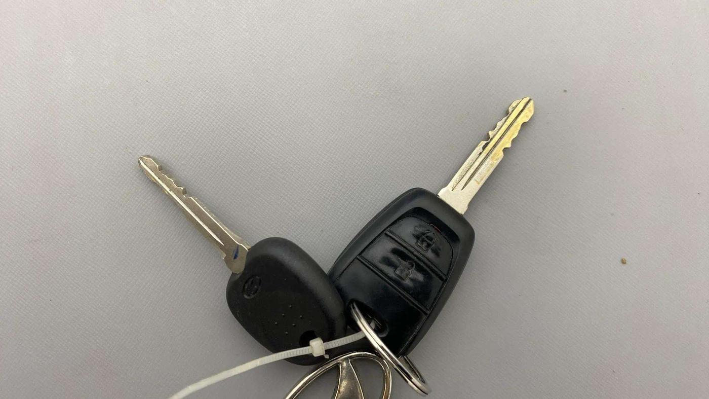 2018 Hyundai NEW SANTRO SPORTZ AMT, Petrol, Automatic, 16,161 km, Key Close Up