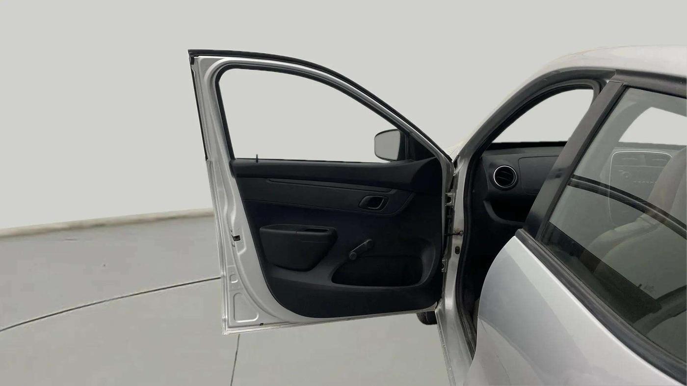2017 Renault Kwid RXL, Petrol, Manual, 7,554 km, LHS Front Door