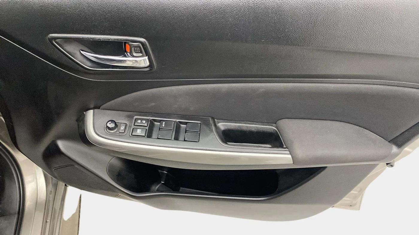 2019 Maruti Swift ZXI PLUS AMT, Petrol, Automatic, 97,317 km, Driver Side Door Panels Control