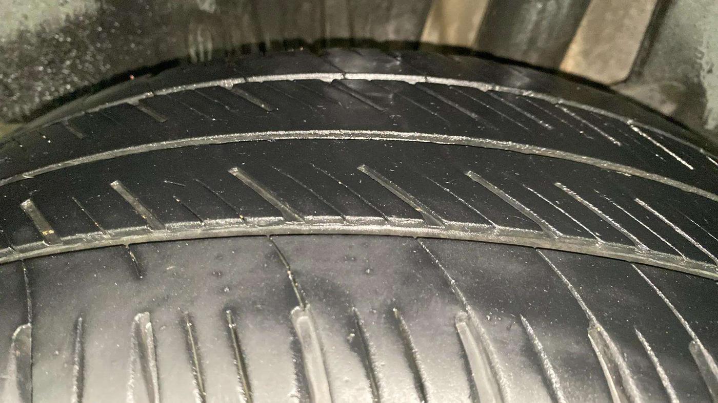 2019 Maruti Swift ZXI PLUS AMT, Petrol, Automatic, 97,317 km, Left Rear Tyre Tread