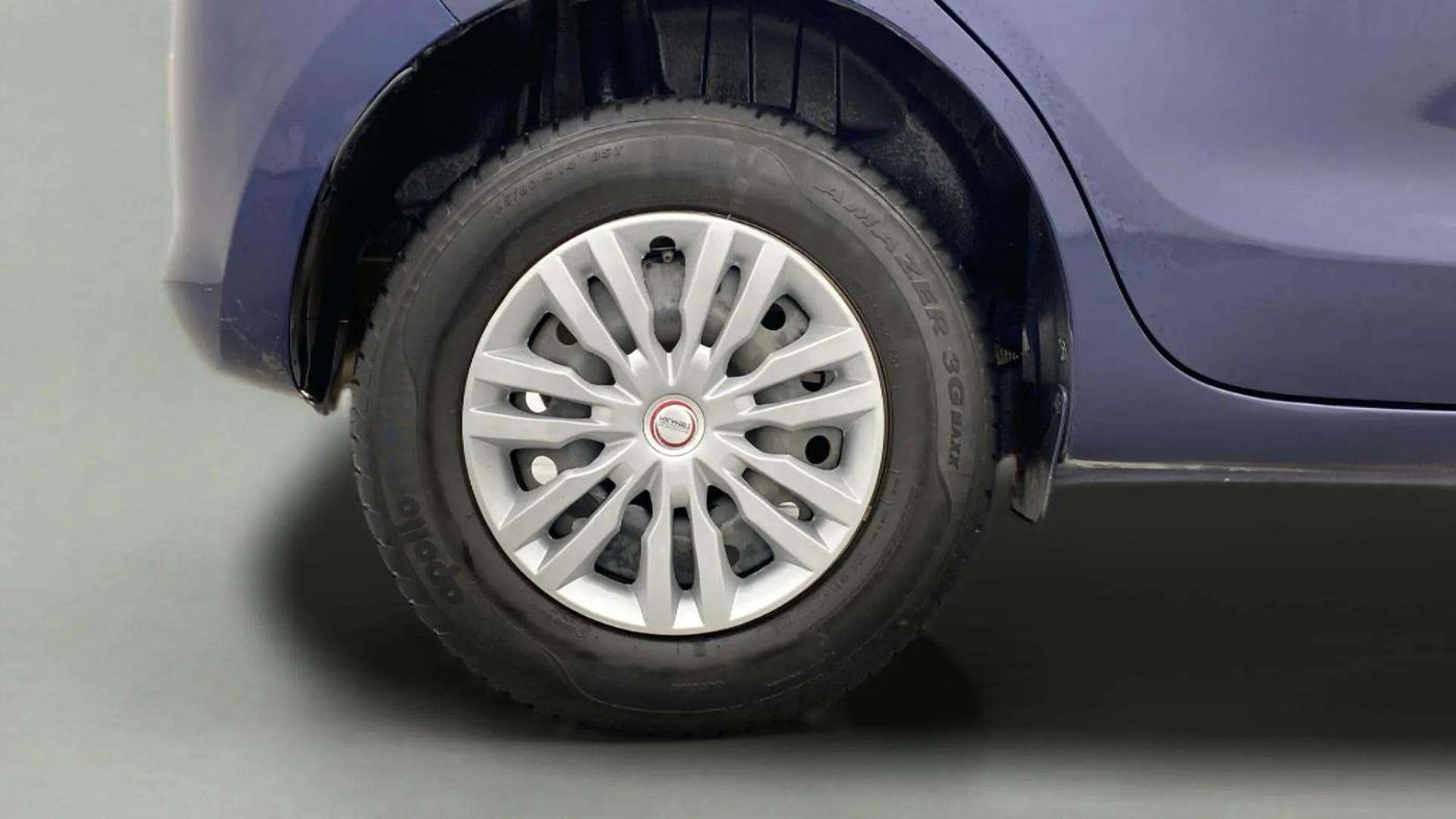 2023 Maruti Swift VXI, Petrol, Manual, 42,321 km, Right Rear Wheel