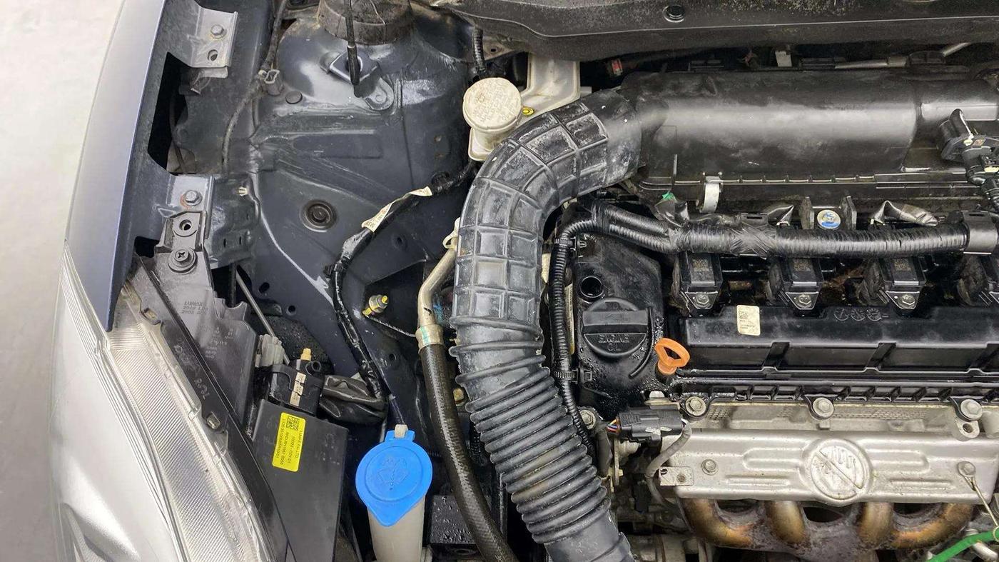 2023 Maruti Swift VXI, Petrol, Manual, 42,321 km, Engine View - Right