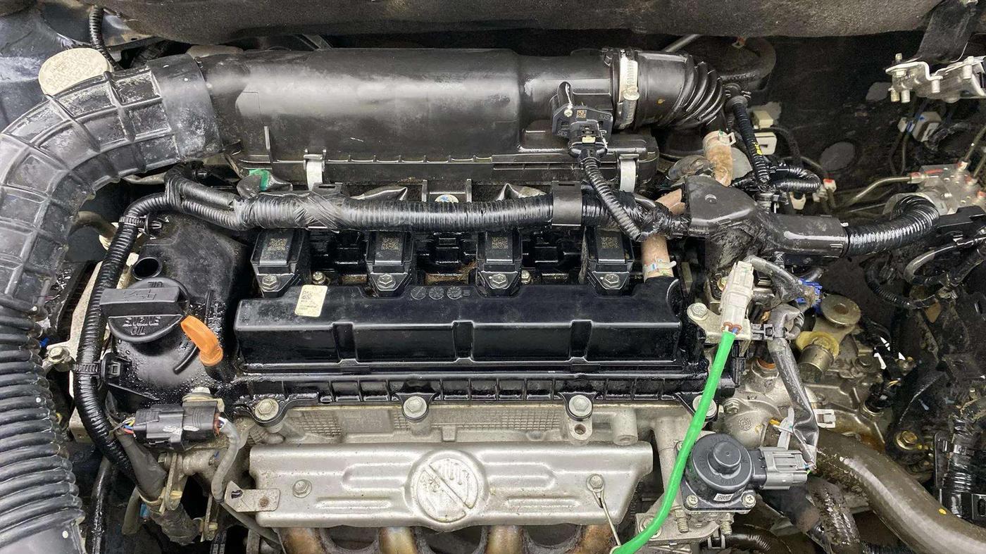 2023 Maruti Swift VXI, Petrol, Manual, 42,321 km, Engine View