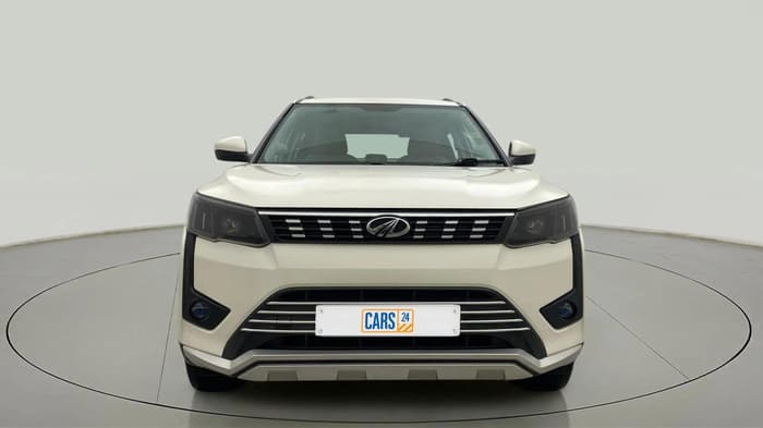 2020 Mahindra XUV300 W6 1.5 DIESEL AMT, Diesel, Automatic, 67,899 km, Front