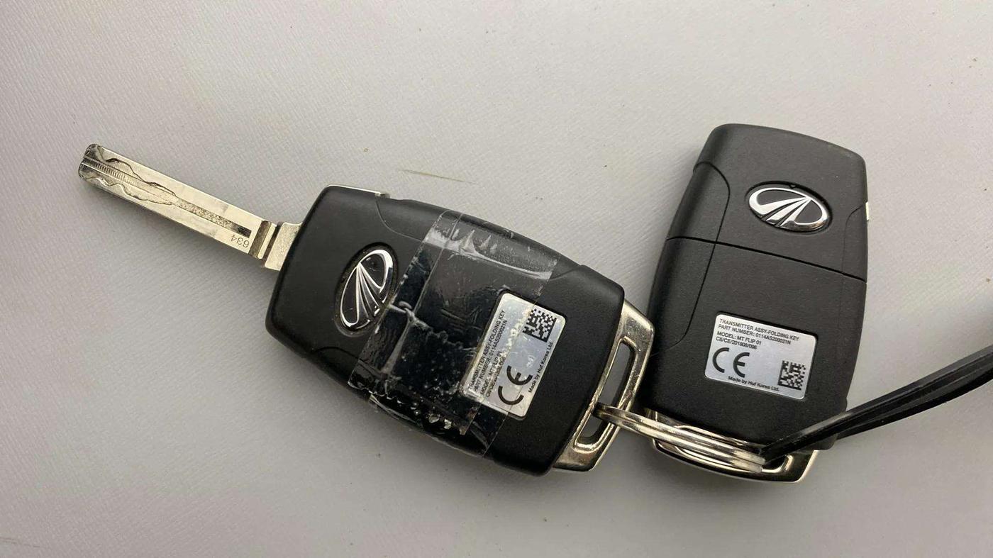 2020 Mahindra XUV300 W6 1.5 DIESEL AMT, Diesel, Automatic, 67,899 km, Key Close Up