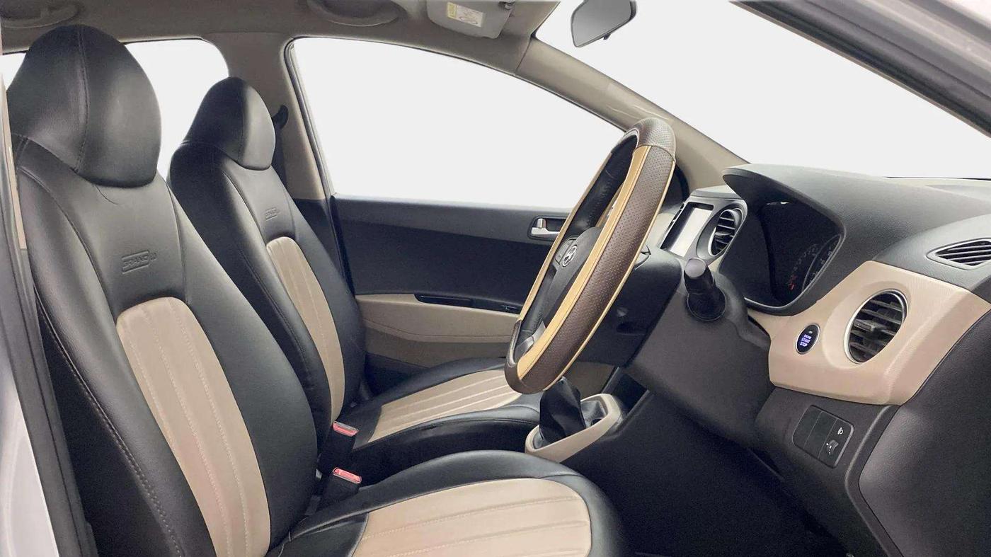 2019 Hyundai Grand i10 ASTA 1.2 KAPPA VTVT, Petrol, Manual, 20,005 km, Right Side Front Door Cabin