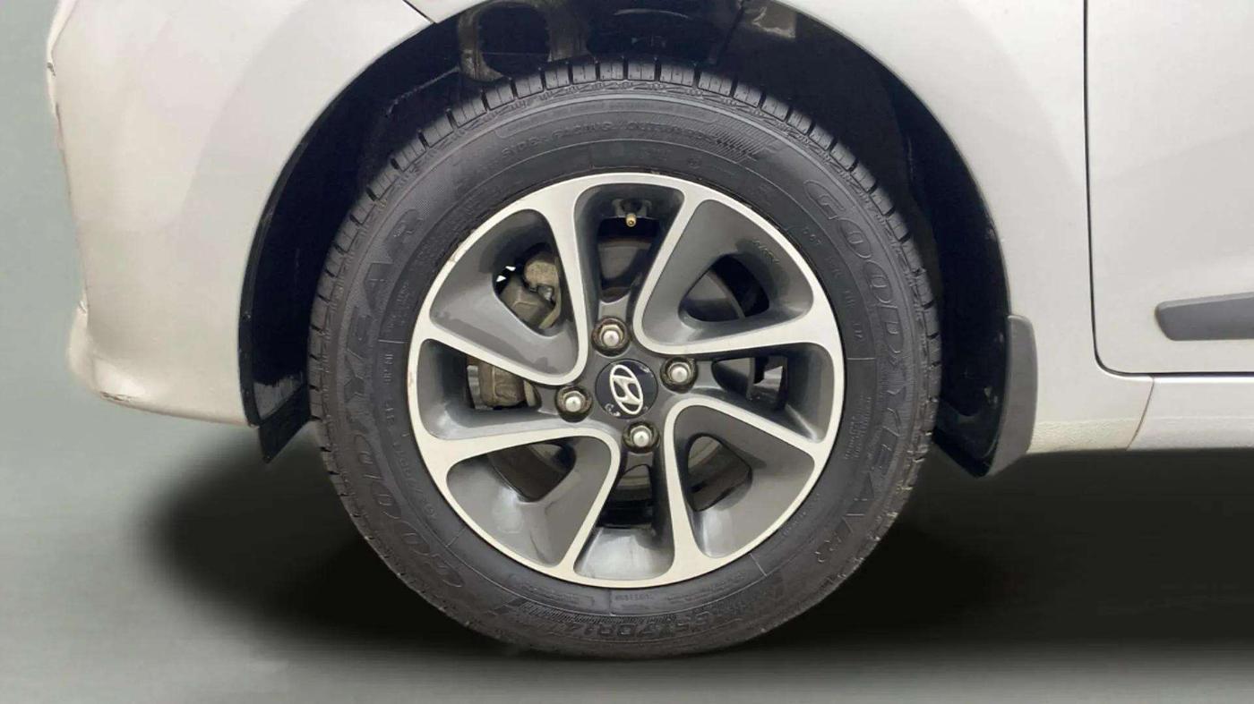 2019 Hyundai Grand i10 ASTA 1.2 KAPPA VTVT, Petrol, Manual, 20,005 km, Left Front Wheel