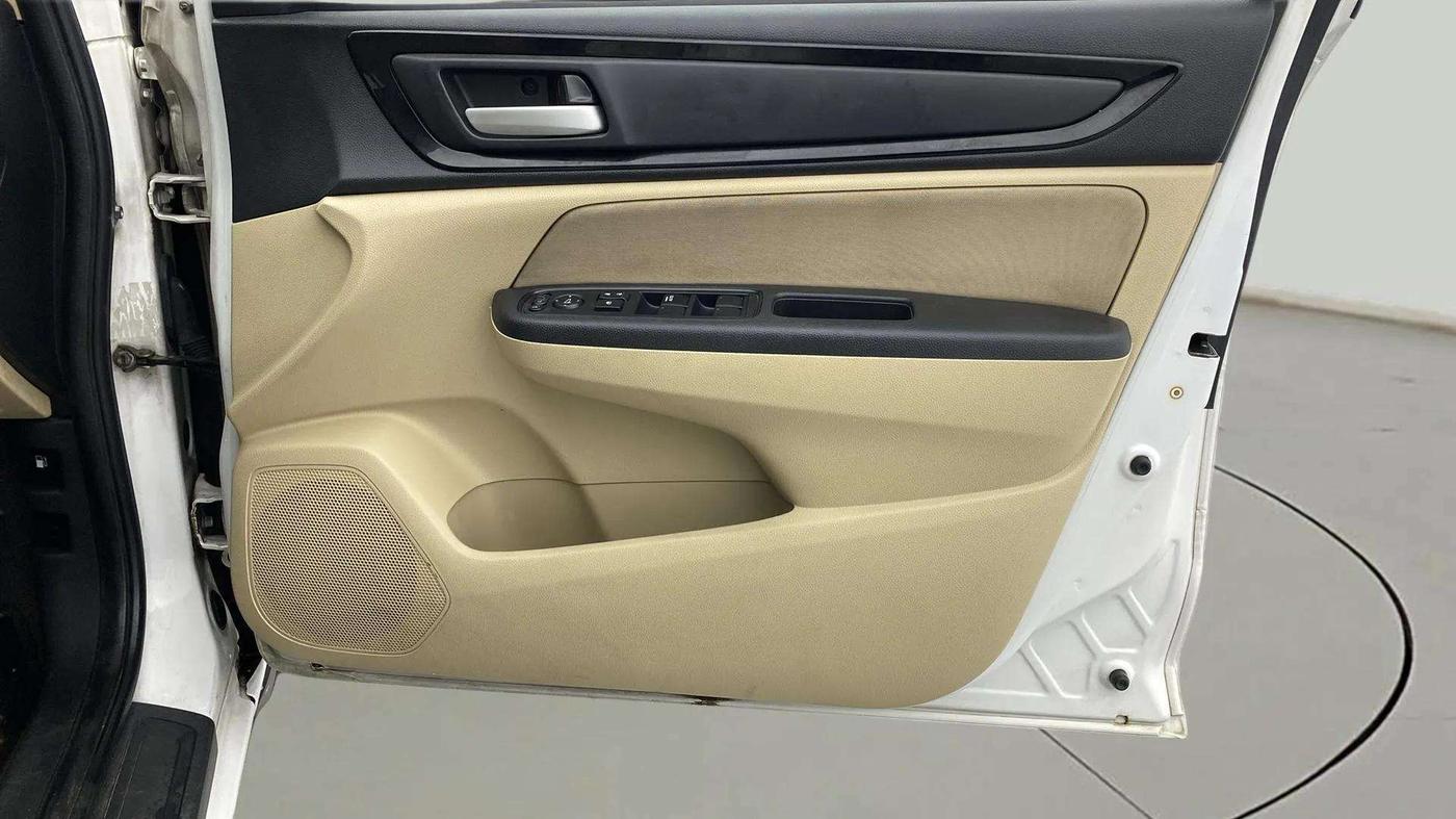 2019 Honda Amaze 1.2L I-VTEC S CVT, Petrol, Automatic, 71,109 km, Driver Side Door Panels Control