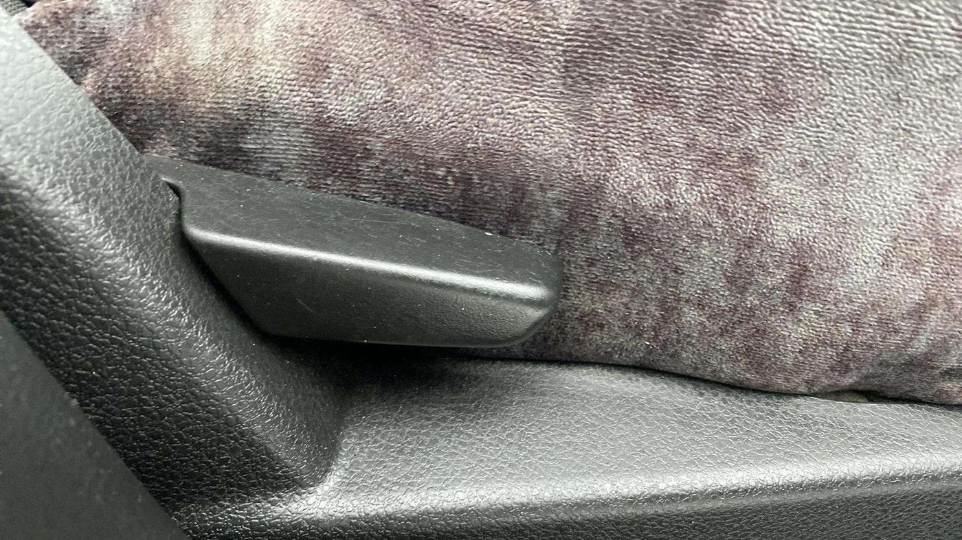 2020 Renault Duster RXS 1.5 PETROL MT, Petrol, Manual, 55,951 km, Driver Side Adjustment Panel