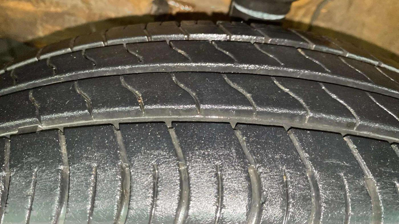 2020 Maruti S PRESSO VXI PLUS AMT, Petrol, Automatic, 19,771 km, Left Front Tyre Tread